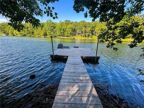 126 W Lou Ann Drive, La Cygne, KS 66040