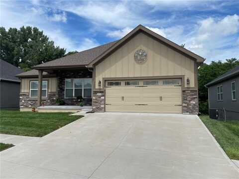 5205 University Avenue, Saint Joseph, MO 64503