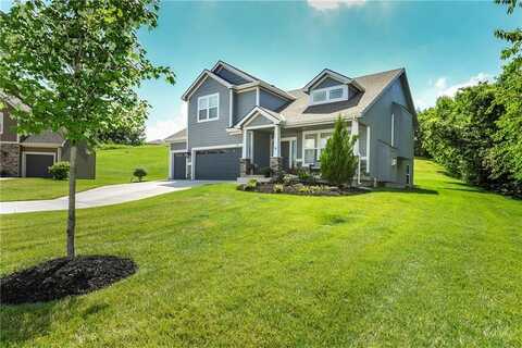 859 Canyon Lane, Lansing, KS 66043