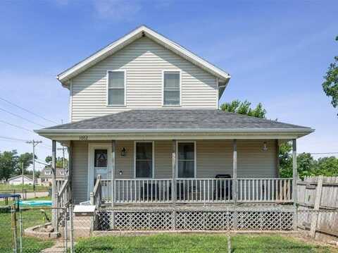 1002 5th St NW, CedarRapids, IA 52405