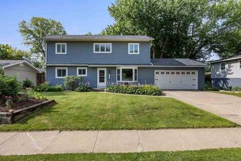 1608 10th St, Coralville, IA 52241