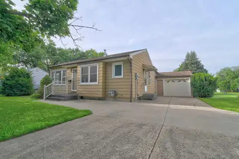 1108 5th Avenue N, Estherville, IA 51334