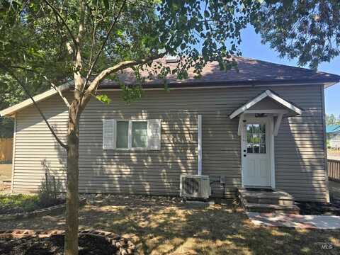 641 W Main, Weiser, ID 83672