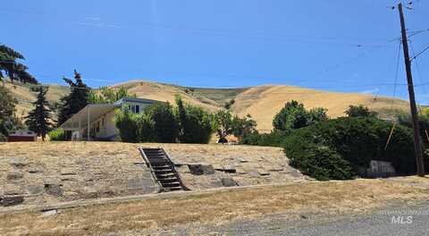 110 Hill Street, Pomeroy, WA 99347