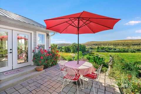545 S Custer, Glenns Ferry, ID 83623