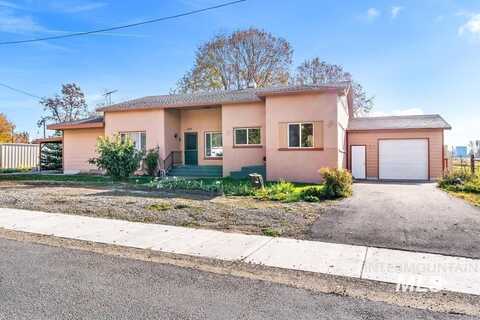 427 SW Ave, New Plymouth, ID 83655