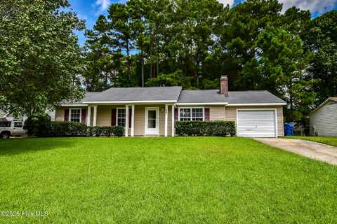 106 Wedgewood Drive, Jacksonville, NC 28546