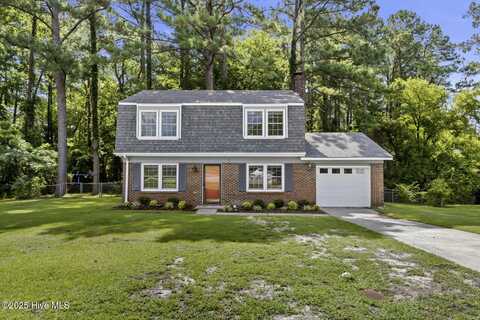 210 E Willowood Lane, Jacksonville, NC 28546