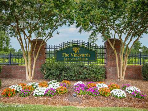 129 Cellars Way, Wallace, NC 28466