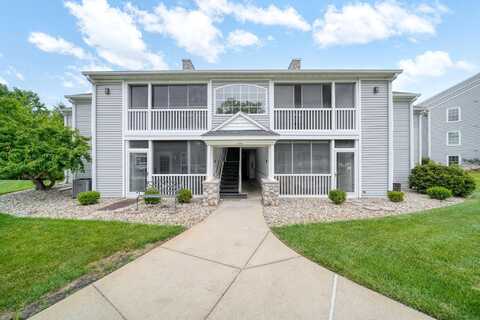 824 W Barrington Circle, Jackson, MI 49203