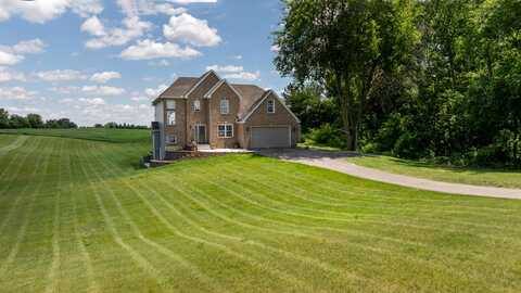 10501 Somerset Road, Cement City, MI 49233