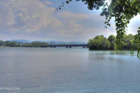 2061 Lakewood Drive, Morristown, TN 37814