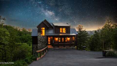 5033 Long Rifle Rd, Walland, TN 37886