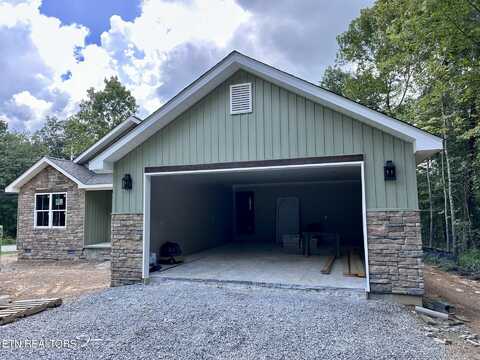 154 Adler Lane, Crossville, TN 38558