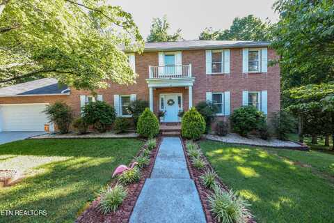 12 Blue Mountain Court, Oak Ridge, TN 37830