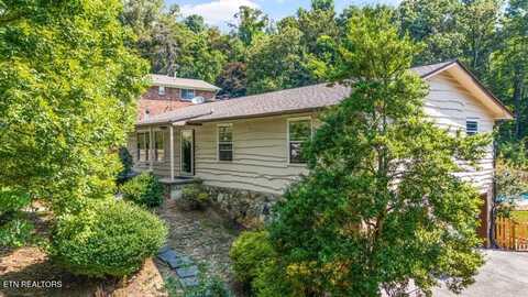 1622 Hightop Tr, Knoxville, TN 37923