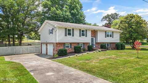 102 Candora Rd, Maryville, TN 37804