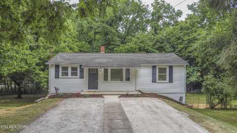 539 Baumgartner Rd, Harriman, TN 37748