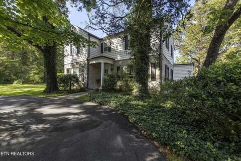 4700 Mccampbell Drive, Knoxville, TN 37918