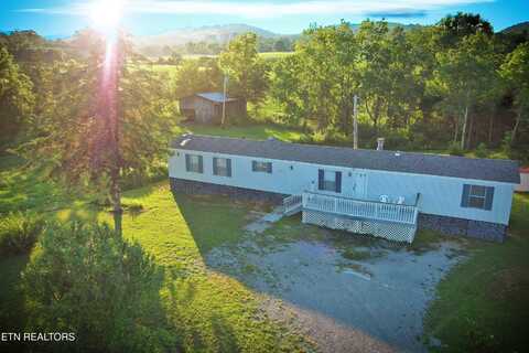 2078 Lone Mountain Rd, Tazewell, TN 37879
