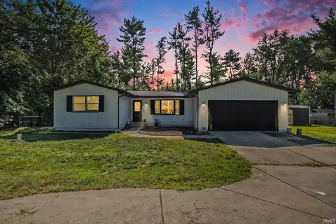 51822 Currant Road, Granger, IN 46530