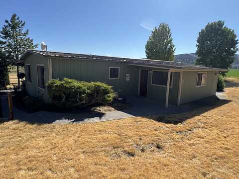 28281 Pickett Road, Malin, OR 97632