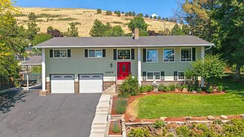 2003 Kimberly Drive, Klamath Falls, OR 97603