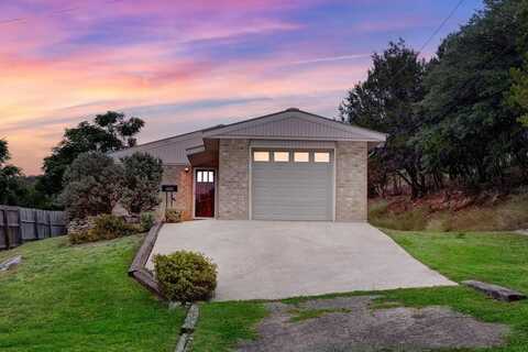 1504 5th St, Kerrville, TX 78028