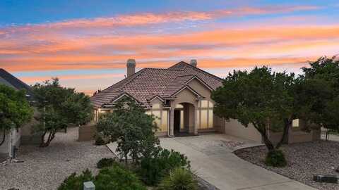 2050 Summit Crest Dr, Kerrville, TX 78028