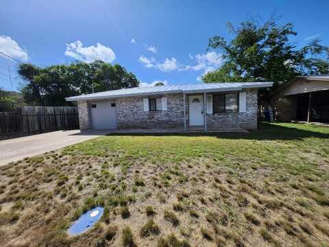 907 Barry Dr, Kerrville, TX 78028