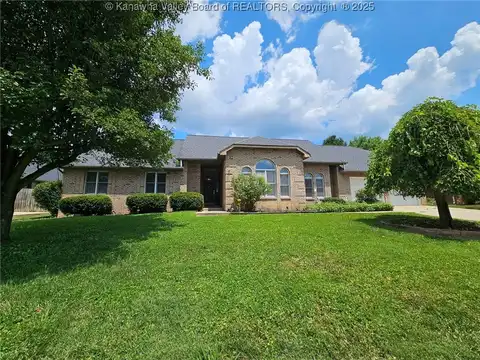 3710 Cambridge Circle, Hurricane, WV 25526