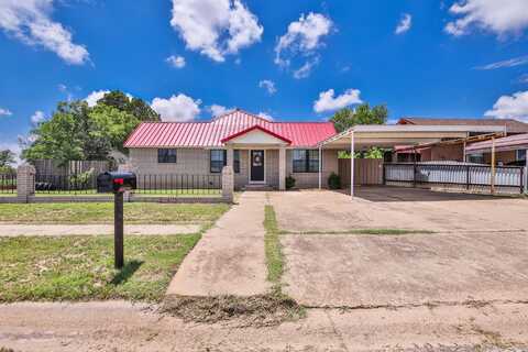 611 S Avenue H, Post, TX 79356