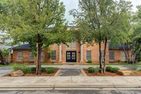 8707 Toledo Avenue, Lubbock, TX 79424