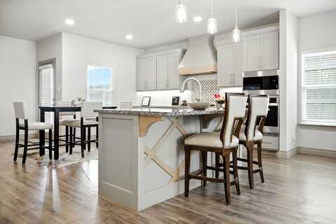902 N Fulton Avenue, Lubbock, TX 79416