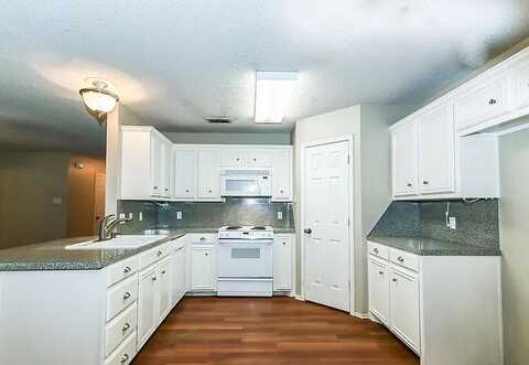 6714 8th Street, Lubbock, TX 79416