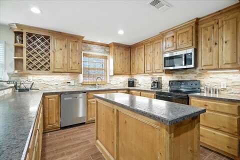 2701 52nd Street, Lubbock, TX 79413