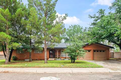 2009 N 4th Street, Tahoka, TX 79373