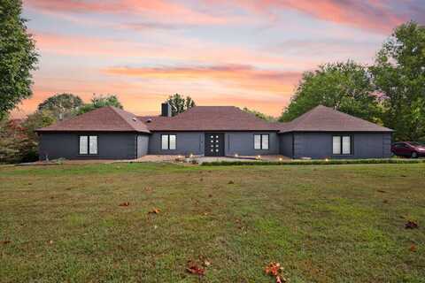 104 Barkley Estates, Nicholasville, KY 40356