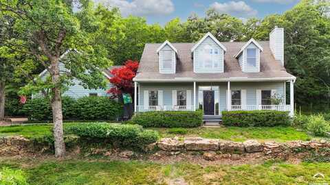 731 E 1100 Road, Baldwin City, KS 66006