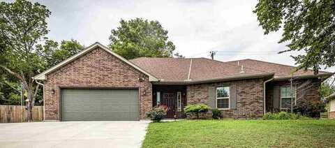221 NW Mockingbird Rd, Lawton, OK 73507