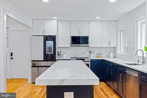 10809 DAYFLOWER CT, RESTON, VA 20191