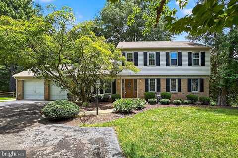 2711 CLARKES LANDING DR, OAKTON, VA 22124