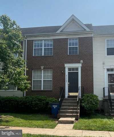 45529 LAKE HAVEN TER, STERLING, VA 20165