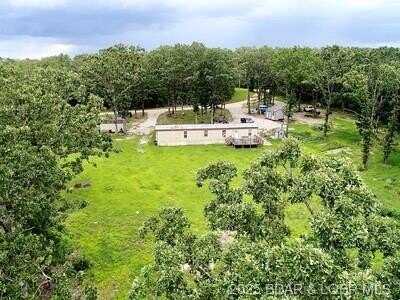 16914 Twisted Tree, Barnett, MO 65011