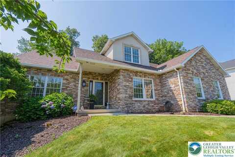 60 Clairmont, Palmer, PA 18045
