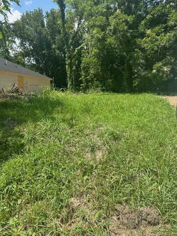 42 W MALLORY, Memphis, TN 38109