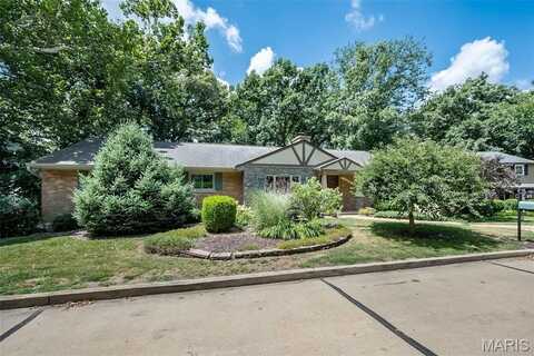 57 Wildwood Lane, Kirkwood, MO 63122