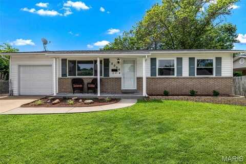 12006 Glengrove Drive, Maryland Heights, MO 63043