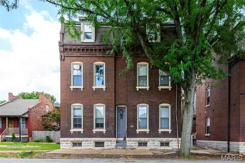 2220 S 9th Avenue, Saint Louis, MO 63104