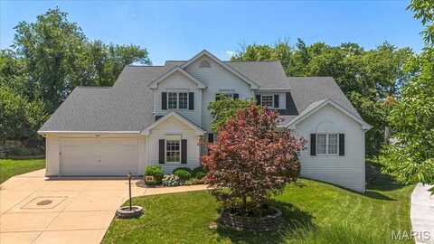310 Webster Glen Court, Webster Groves, MO 63119